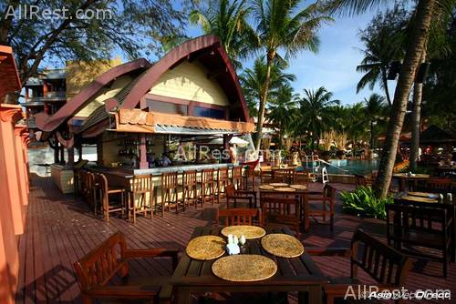 Kata Beach Resort & Spa 42
